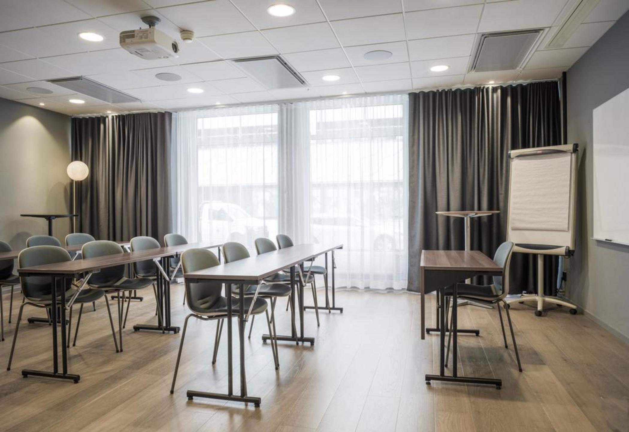 Scandic Grand Hotel Örebro Buitenkant foto